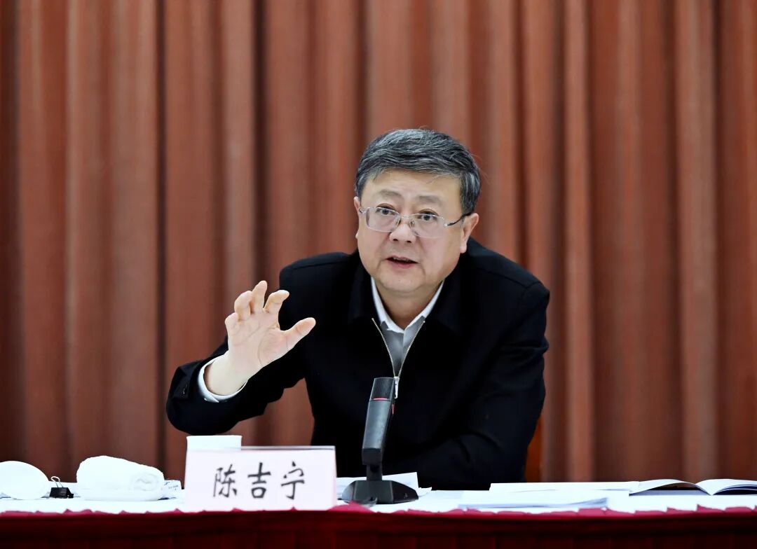 狠抓转型发展重点任务，更好统筹经济社会协调发展！春节后首个工作日陈吉宁在松江区调研